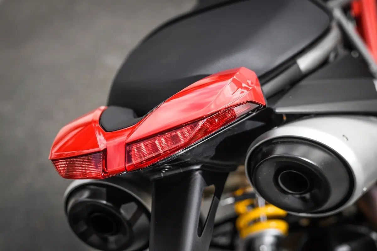 Ducati Hypermotard 950 e 950 SP TEST. Ritorno alle origini (20)