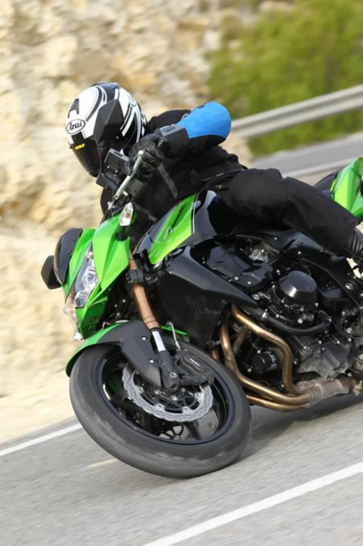 Kawasaki Z750R   (14)