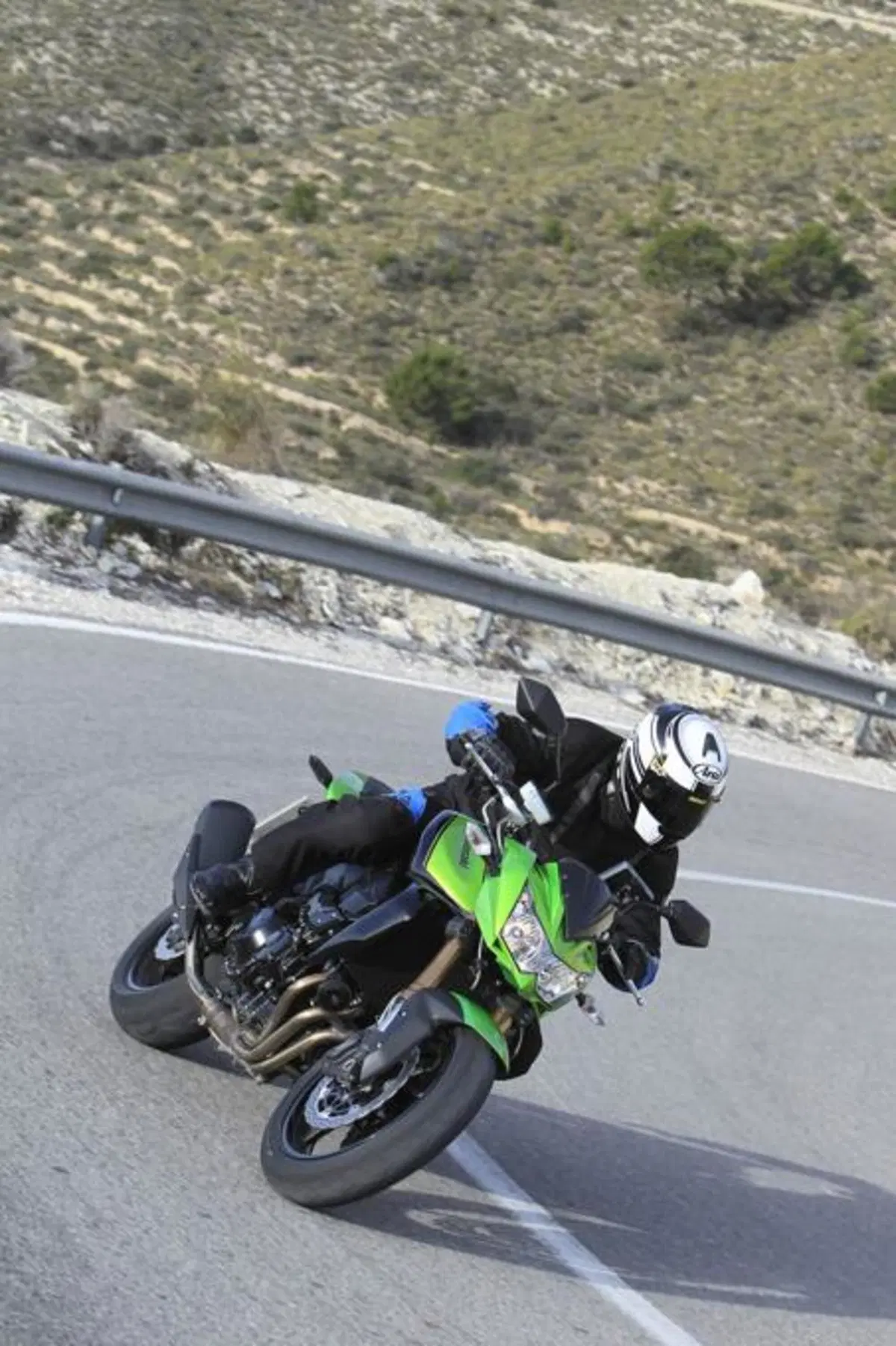 Kawasaki Z750R   (25)