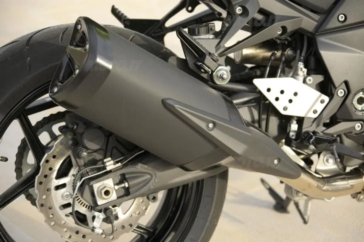 Kawasaki Z750R   (47)
