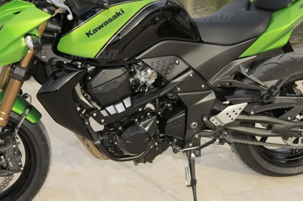 Kawasaki Z750R   (49)