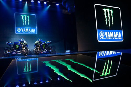 MotoGP. Yamaha svela la livrea 2019 di Rossi e Viñales (2)