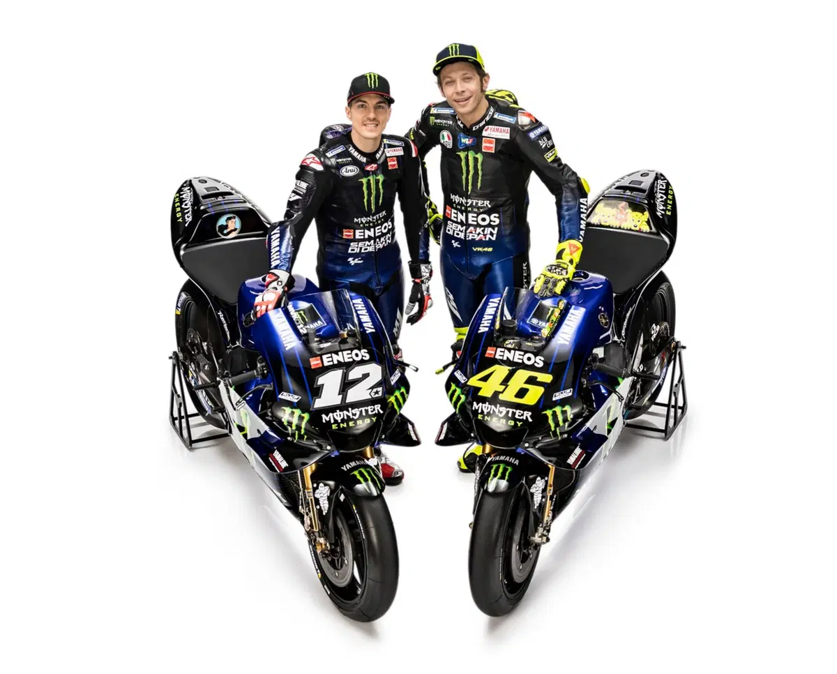 MotoGP. Yamaha svela la livrea 2019 di Rossi e Viñales (11)