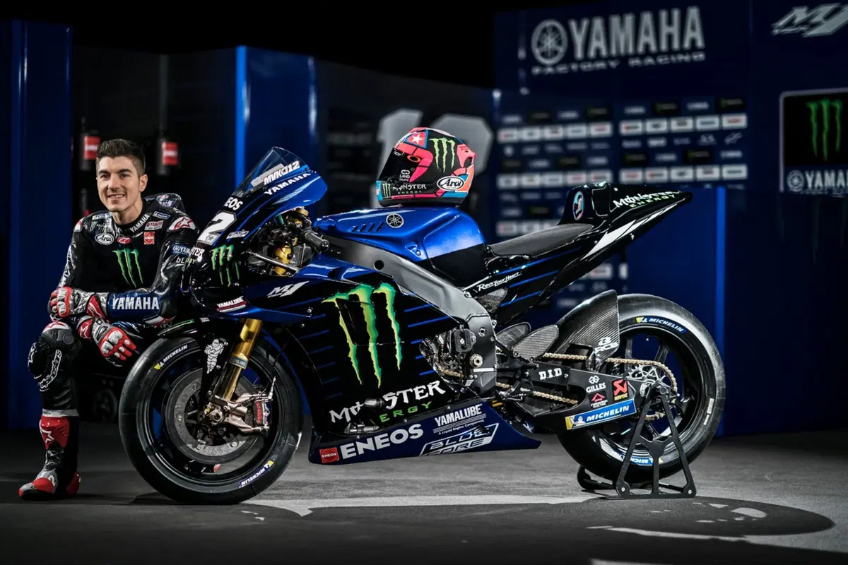 MotoGP. Yamaha svela la livrea 2019 di Rossi e Viñales (17)