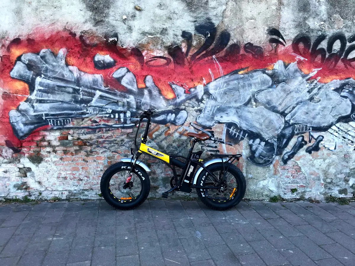 Ducati presenta la Scrampler e-bike: pieghevole e fat (6)