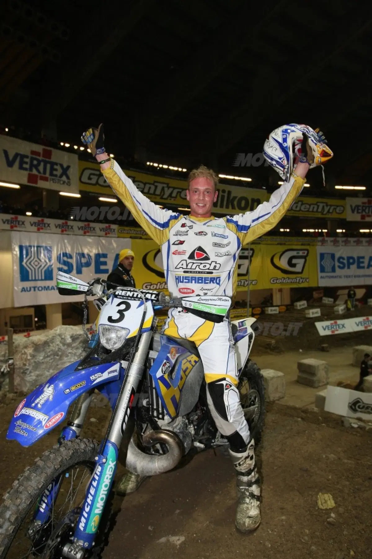 Joakim Ljunggren rinnova il contratto con la Husaberg
