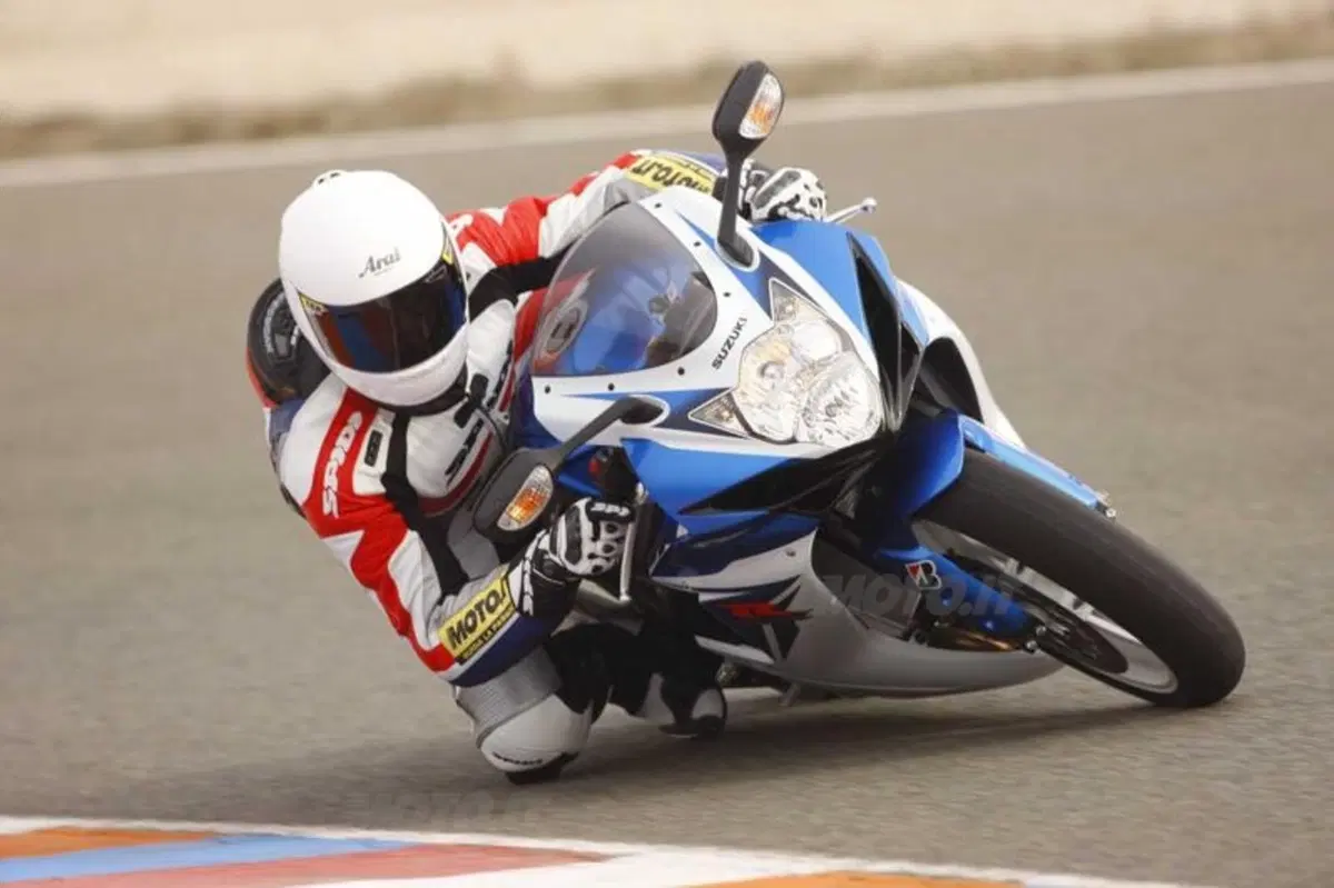 Suzuki GSX-R 600 (3)