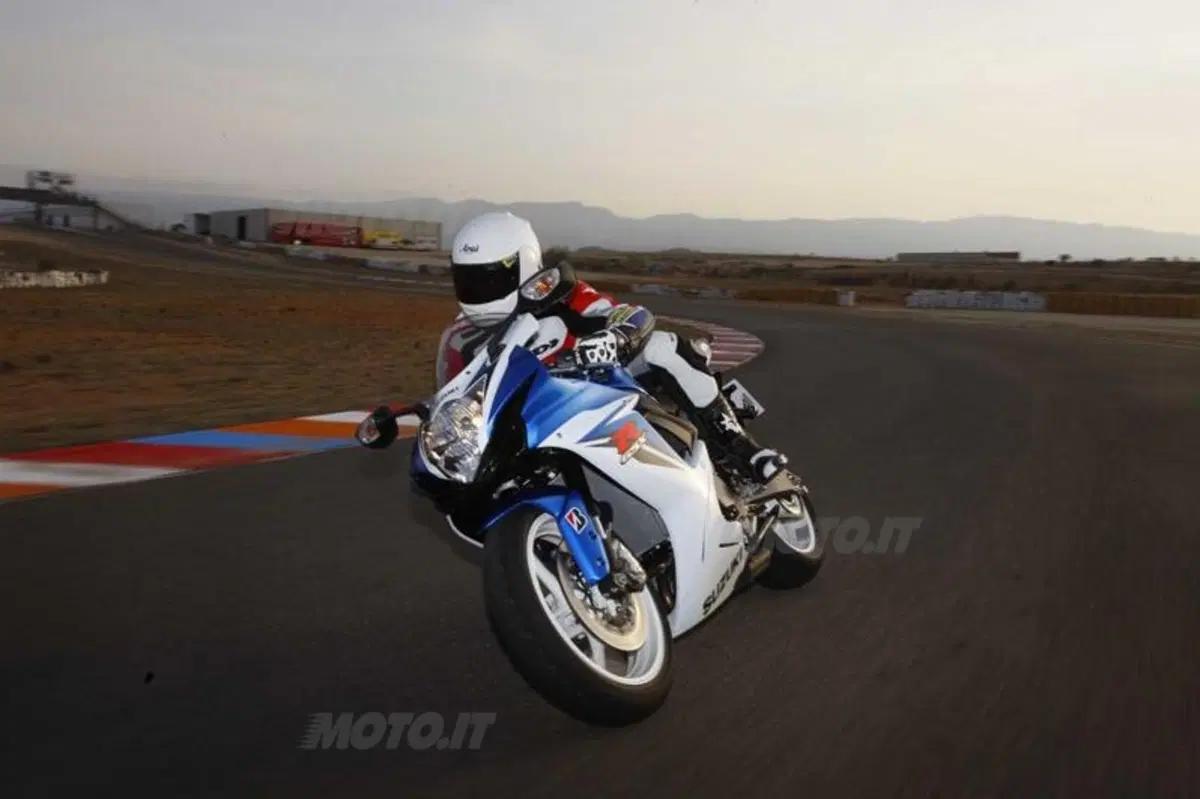 Suzuki GSX-R 600 (12)