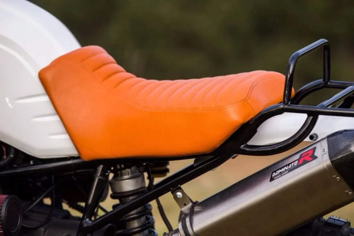 BMR R1100GS, una scrambler realizzata da Red Hot Chili Customs (6)