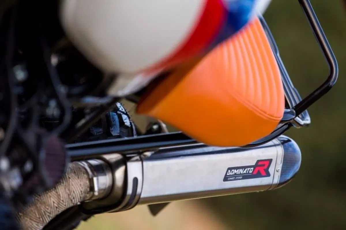 BMR R1100GS, una scrambler realizzata da Red Hot Chili Customs (7)