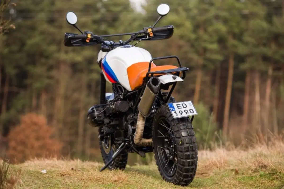 BMR R1100GS, una scrambler realizzata da Red Hot Chili Customs (3)