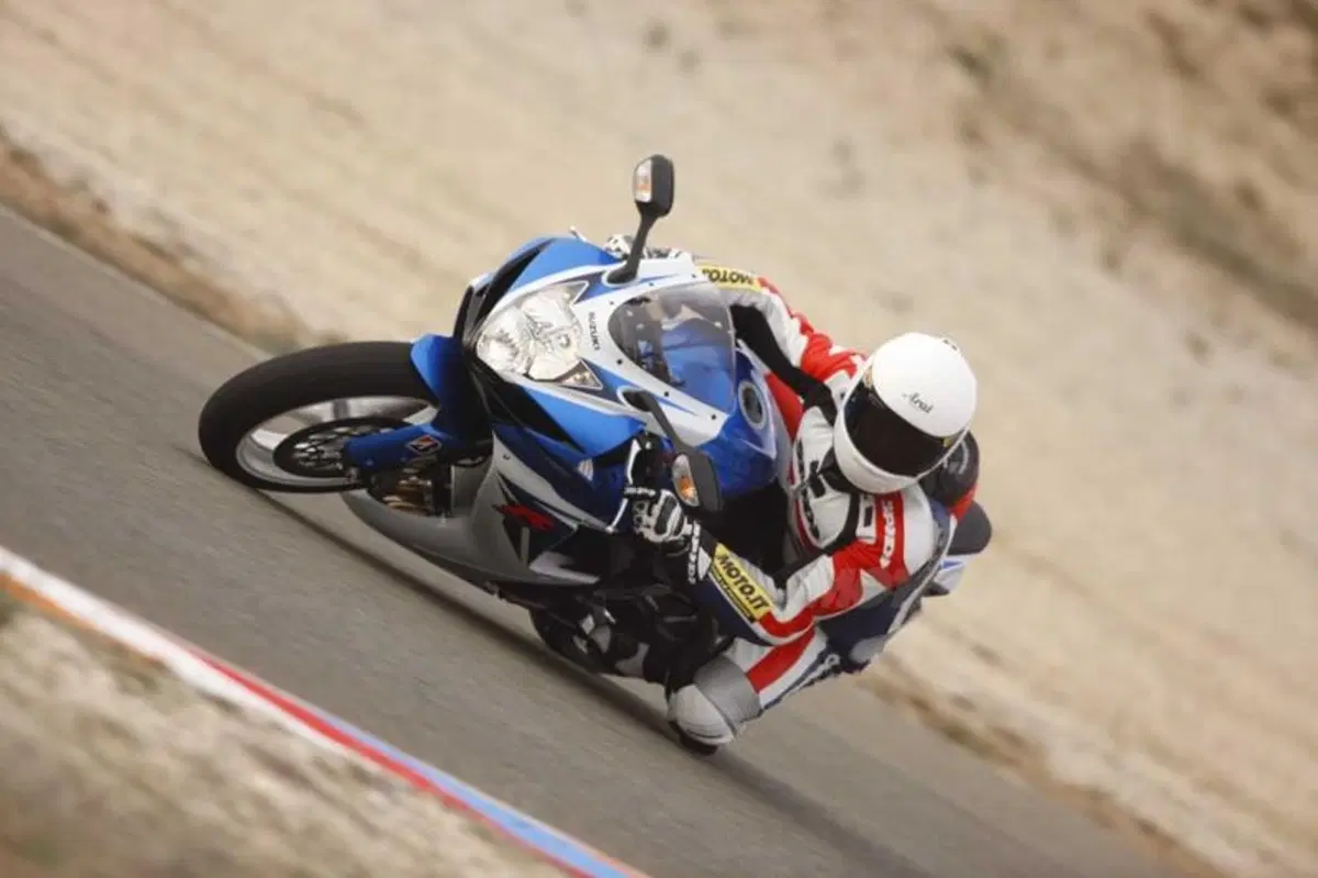 Suzuki GSX-R 600 (19)