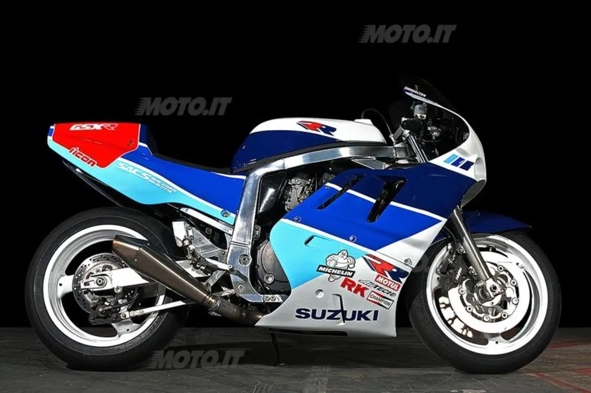 Suzuki GSX-R 750 1990 by Icon (2)