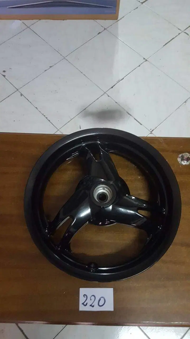 RUOTA POST. NERA INTEGRALE F12 Malaguti