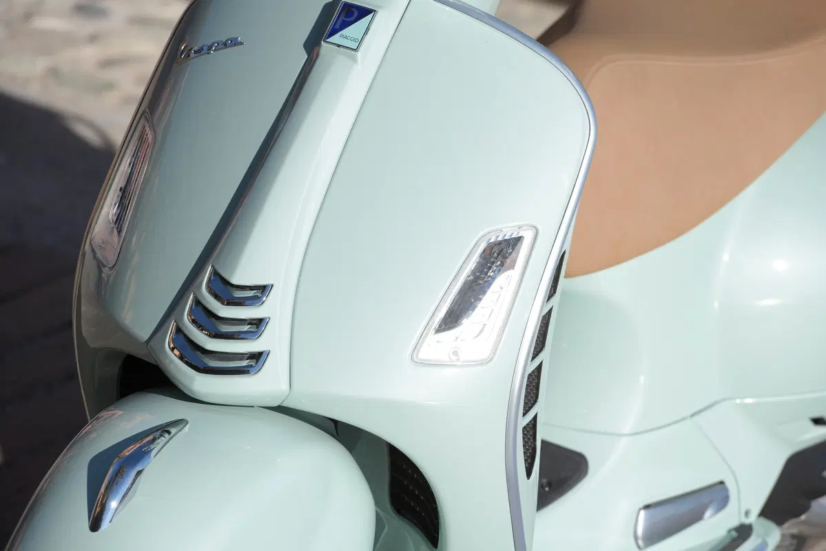 Piaggio Vespa GTS 300 HPE. Tipa da spiaggia (24)