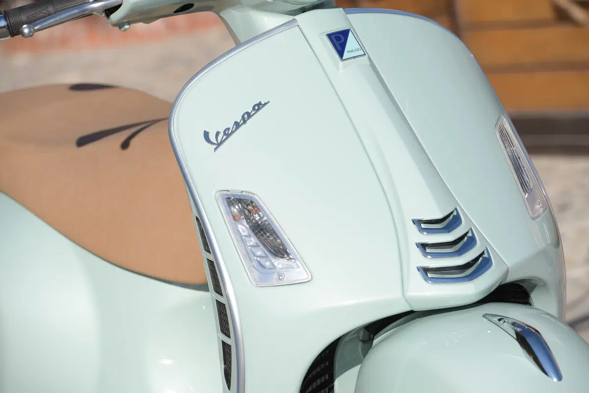 Piaggio Vespa GTS 300 HPE. Tipa da spiaggia (23)