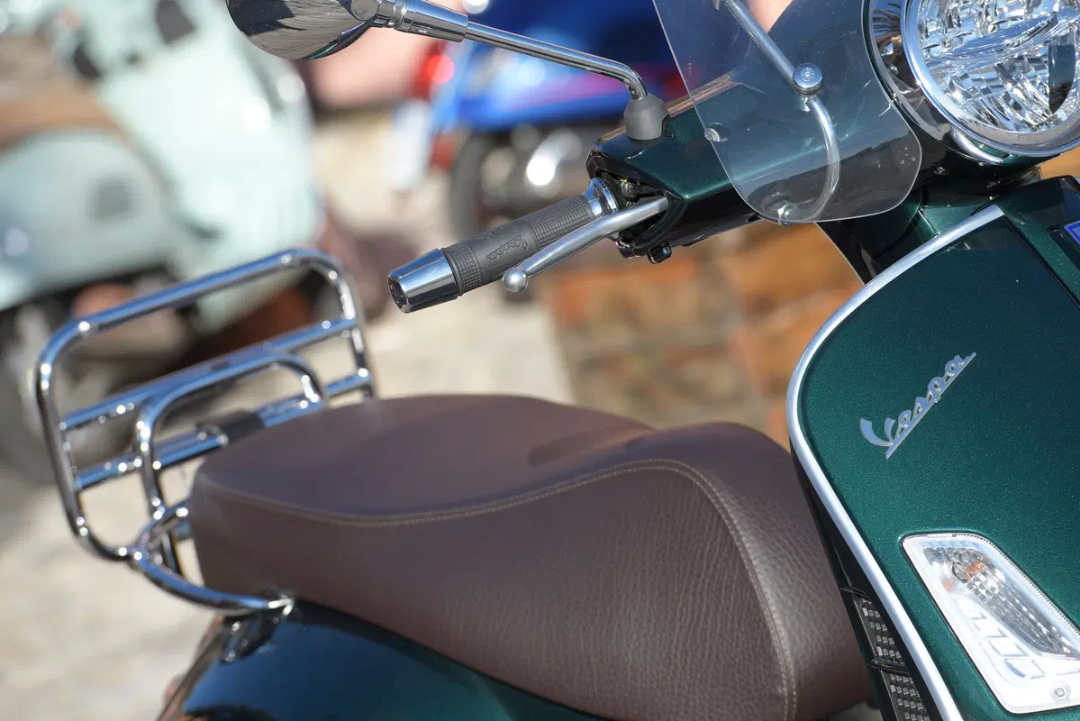 Piaggio Vespa GTS 300 HPE. Tipa da spiaggia (57)