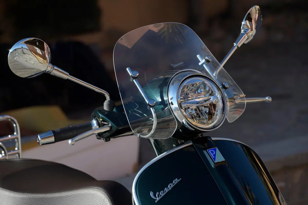 Piaggio Vespa GTS 300 HPE. Tipa da spiaggia (65)