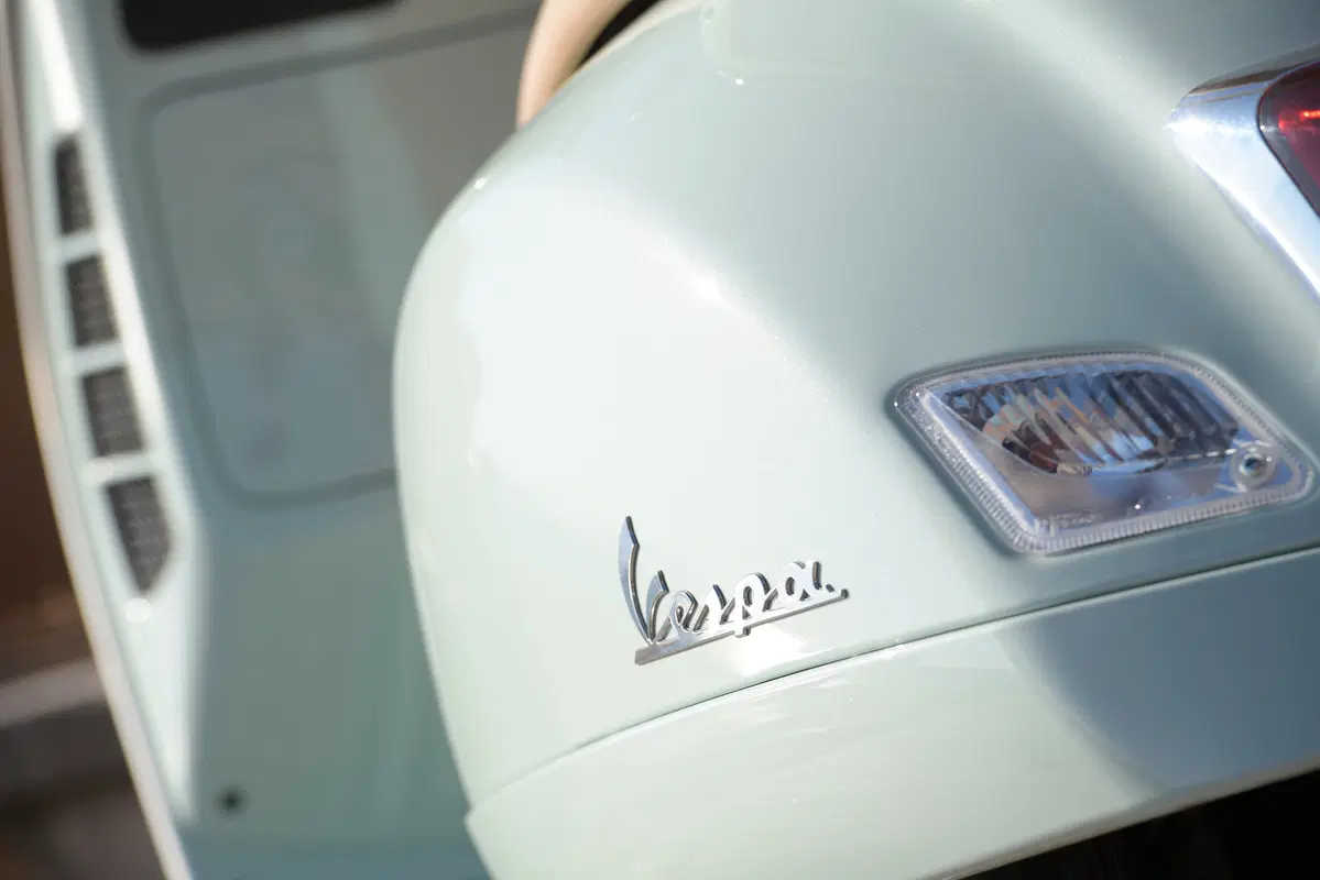 Piaggio Vespa GTS 300 HPE. Tipa da spiaggia (84)
