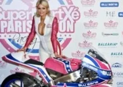 Paris Hilton presenta a Madrid il team VIP Super Martxè