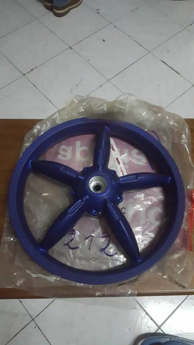 RUOTA POST. BLU SCARABEO 50 Aprilia
