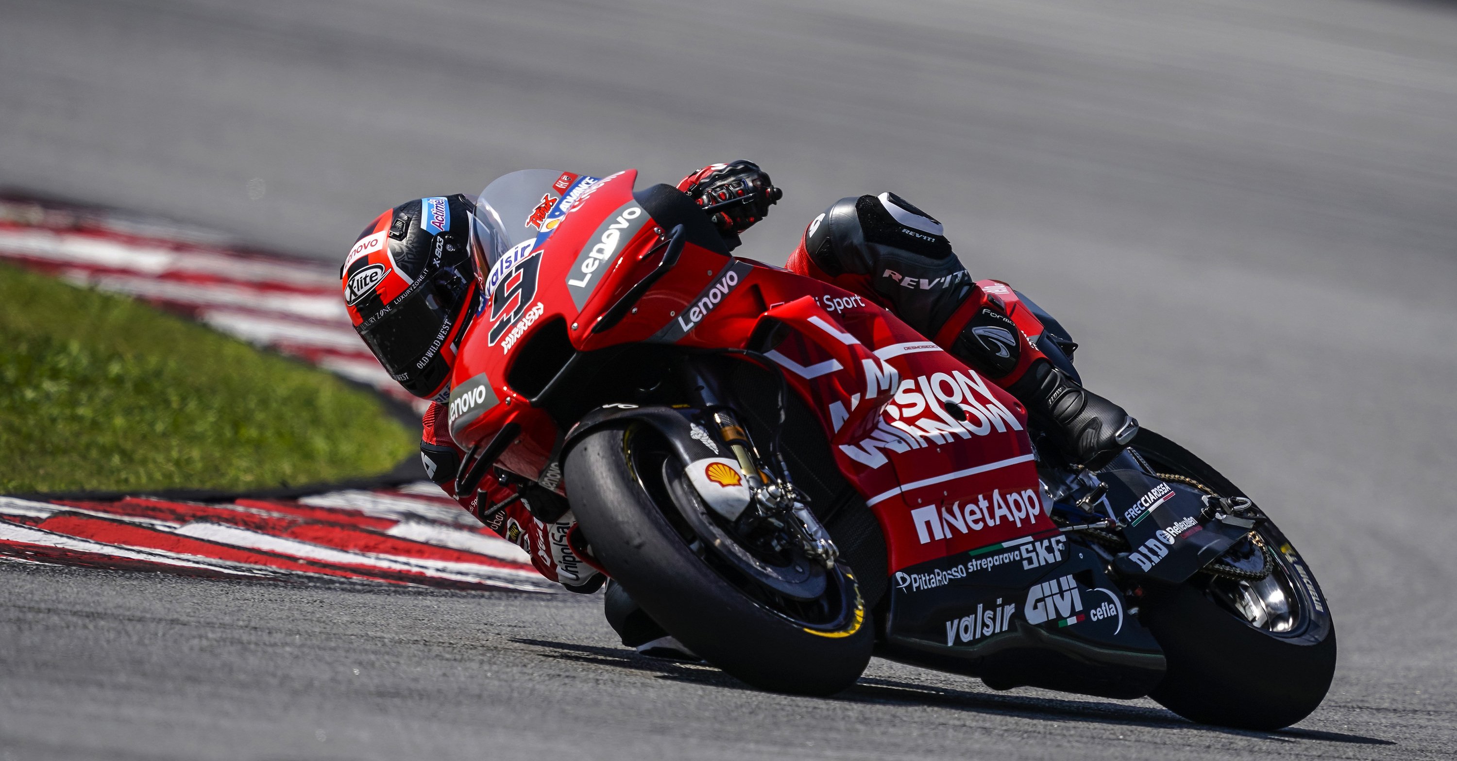 LIVE - I test MotoGP 2019 a Sepang. Petrucci chiude in testa