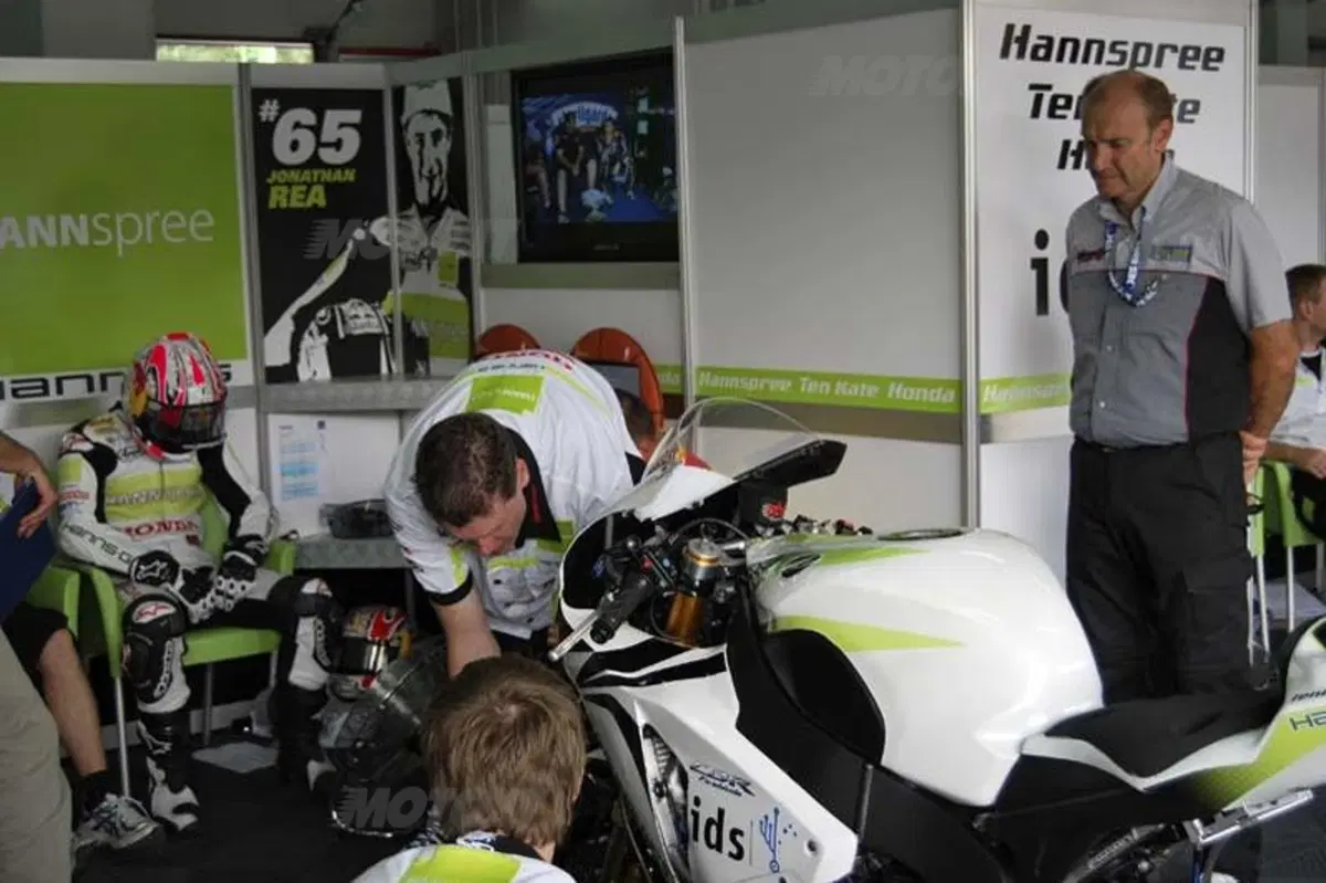 Jonathan Rea: "I love motocross"