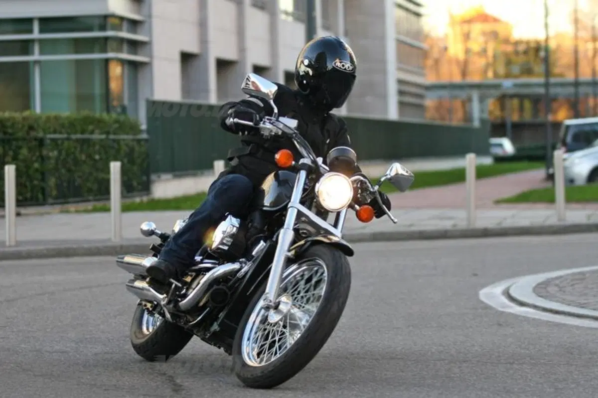Honda VT750S  (8)
