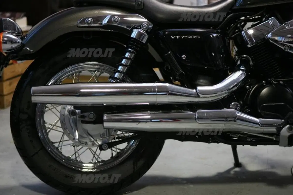 Honda VT750S  (15)