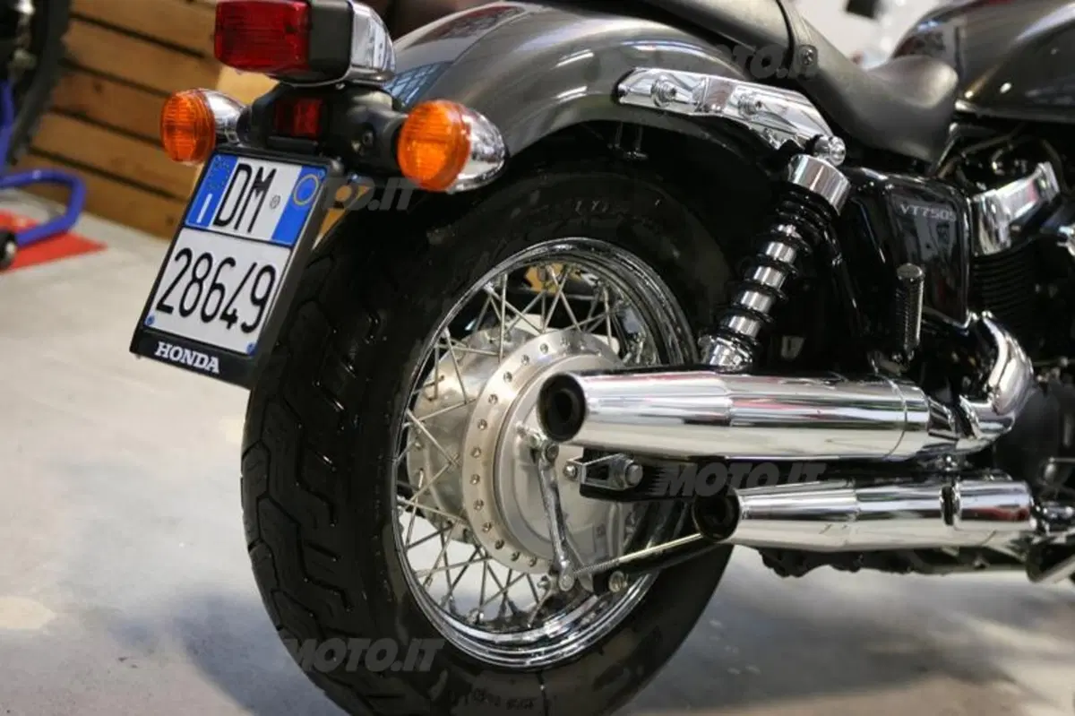 Honda VT750S  (23)