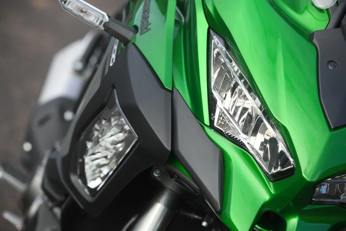 Kawasaki Versys 1000. Alternativa giapponese