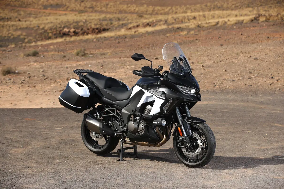 Kawasaki Versys 1000. Alternativa giapponese (14)