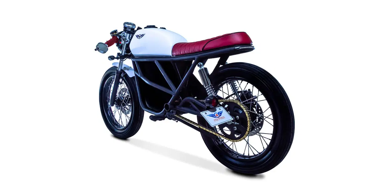 Fly Free Smart Desert: la moto elettrica che strizza l’occhio agli anni ‘70 (10)