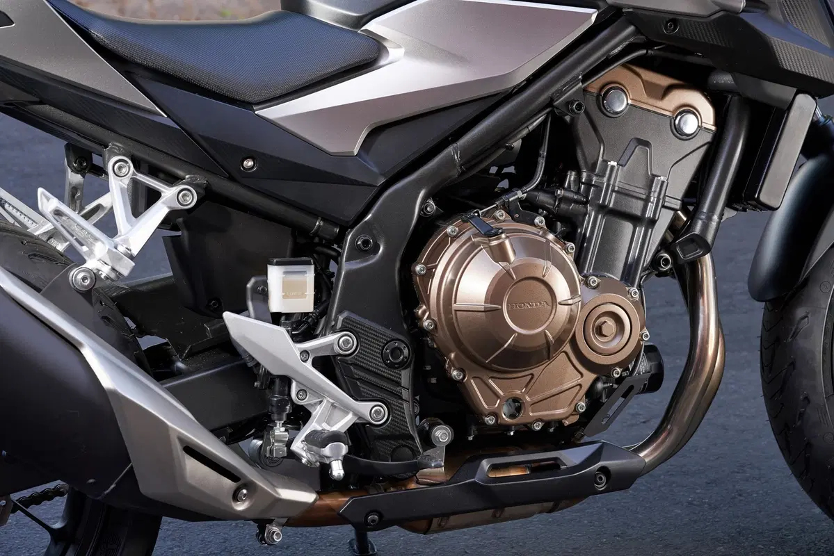 Honda CB500F e CBR500R 2019, TEST: che goduria, e che divertimento! [NON PUBBLICARE] (2)