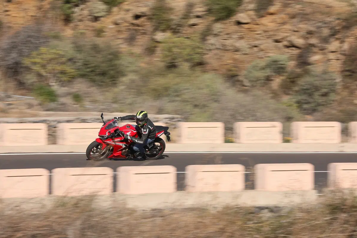 Honda CB500F e CBR500R 2019, TEST: che goduria, e che divertimento! [NON PUBBLICARE] (11)