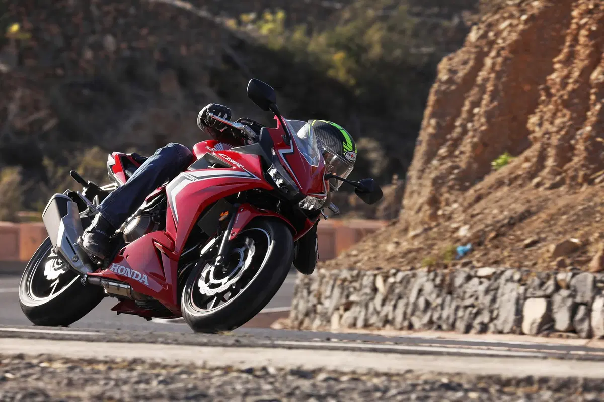 Honda CB500F e CBR500R 2019, TEST: che goduria, e che divertimento! [NON PUBBLICARE] (13)