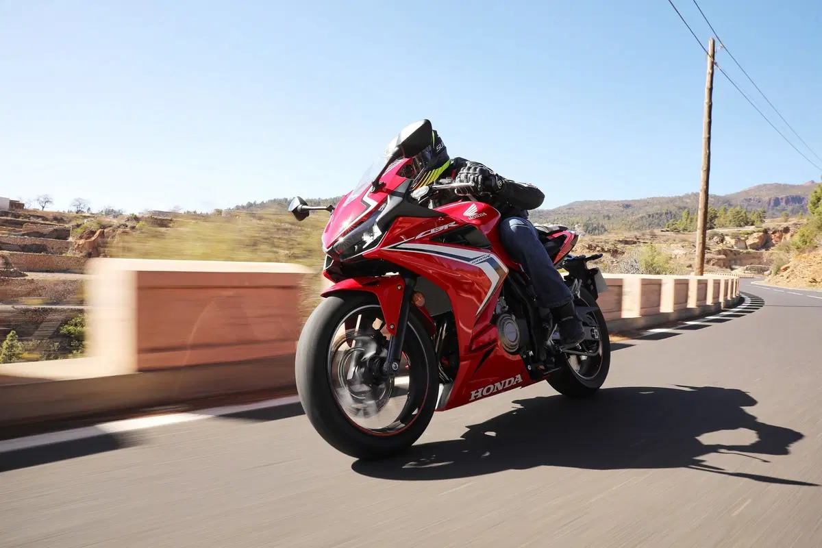Honda CB500F e CBR500R 2019, TEST: che goduria, e che divertimento! [NON PUBBLICARE] (19)
