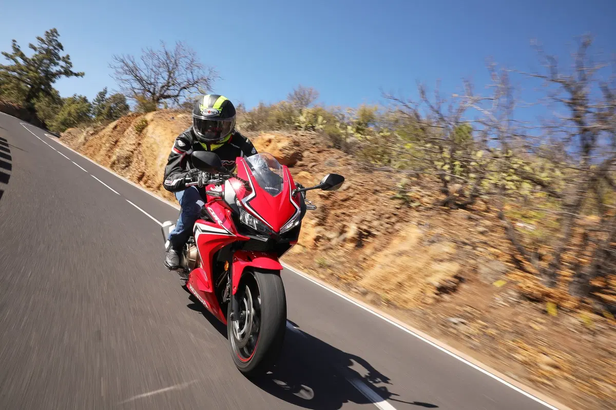 Honda CB500F e CBR500R 2019, TEST: che goduria, e che divertimento! [NON PUBBLICARE] (22)