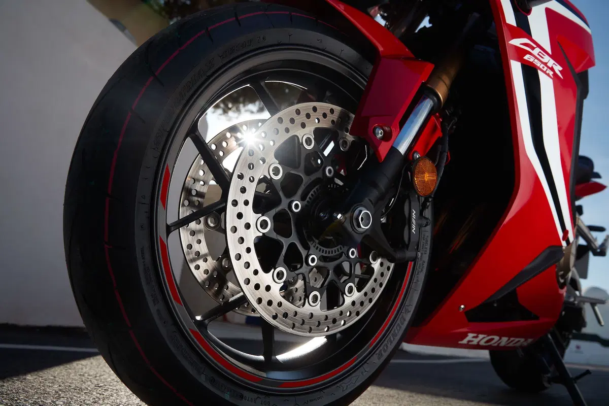 Honda CBR650R. Bentornata, Cibierre! (4)
