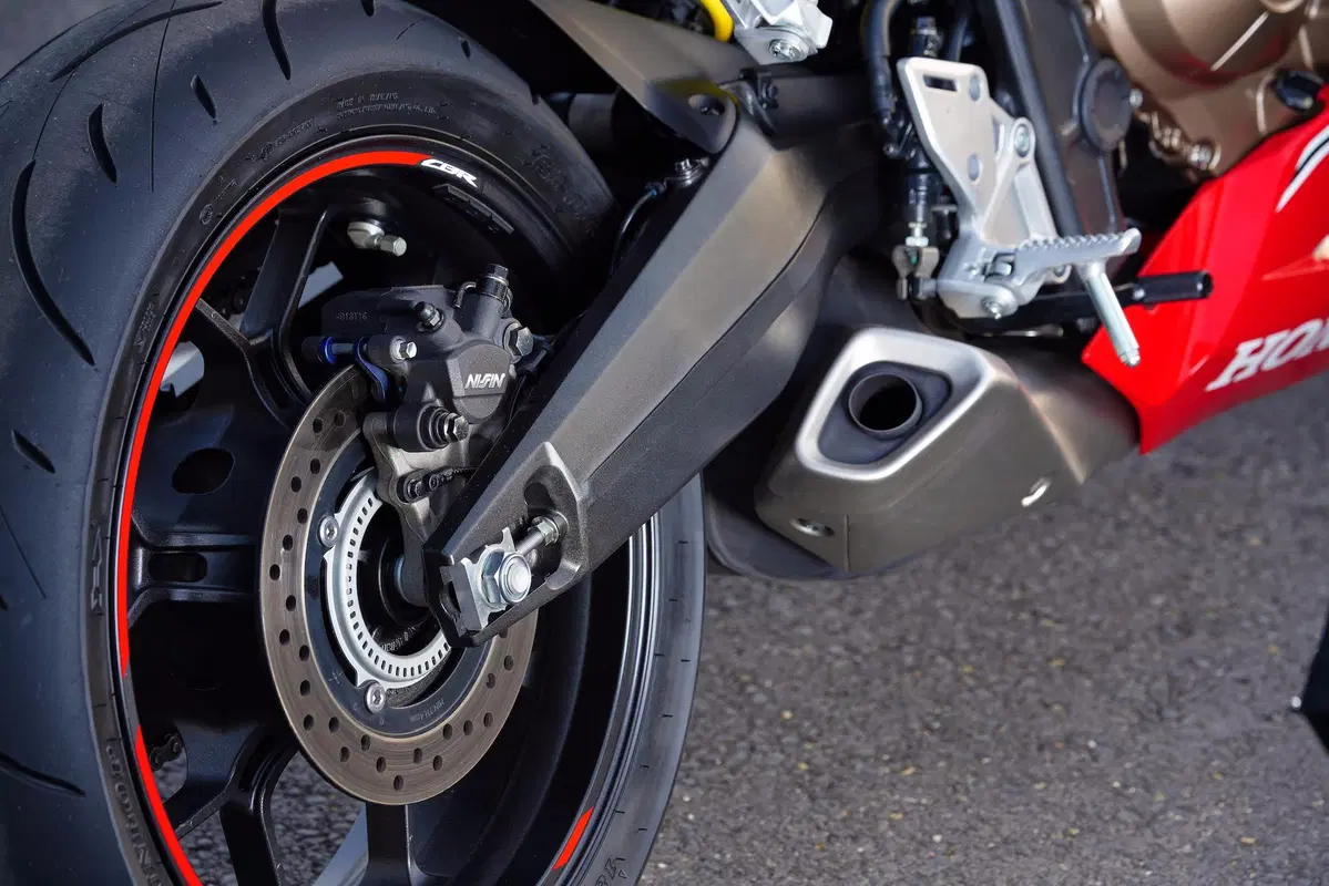Honda CBR650R. Bentornata, Cibierre! (3)