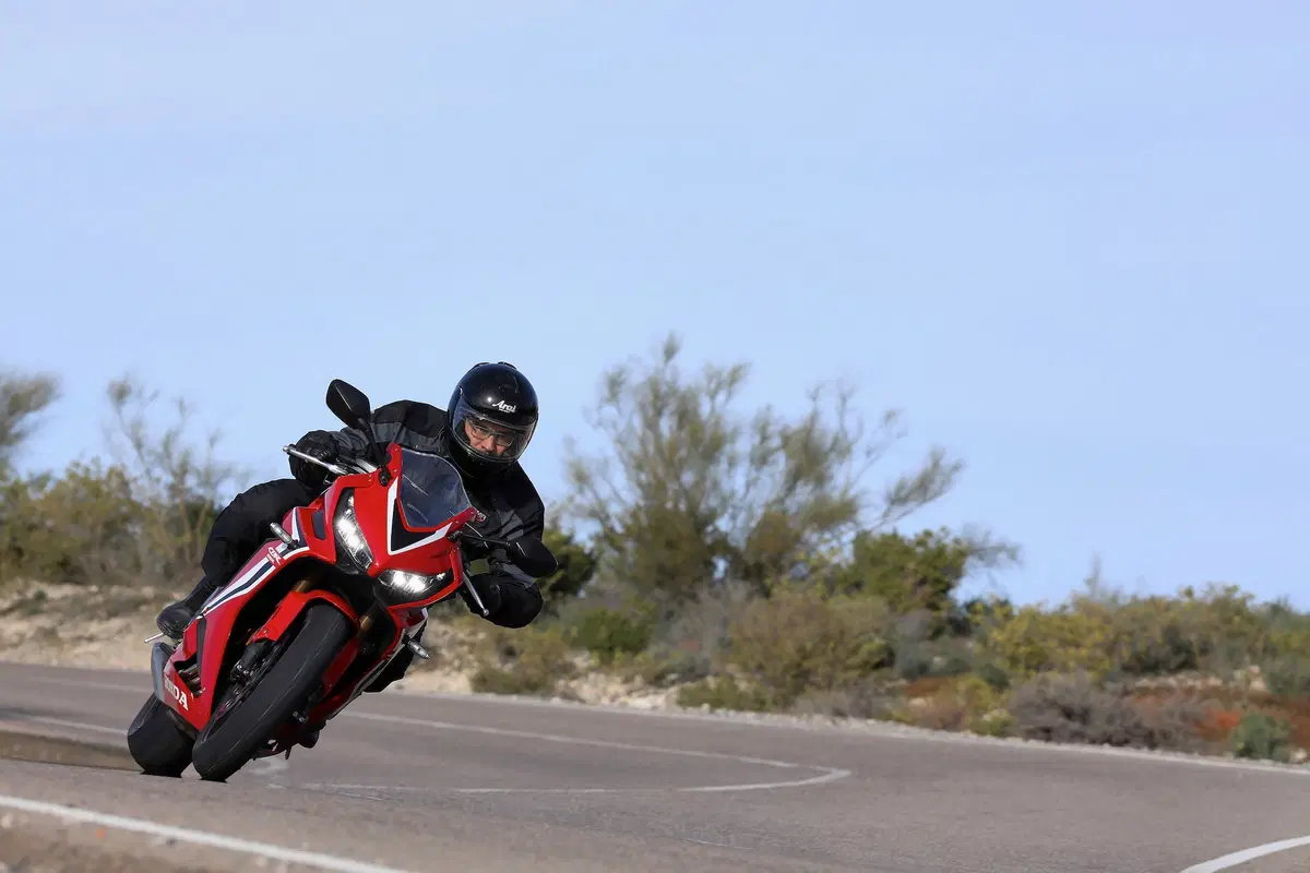 Honda CBR650R. Bentornata, Cibierre!