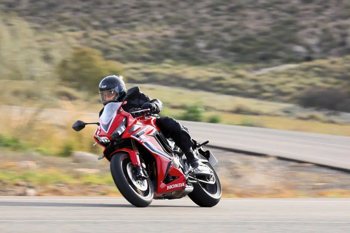 Honda CBR650R. Bentornata, Cibierre! (5)