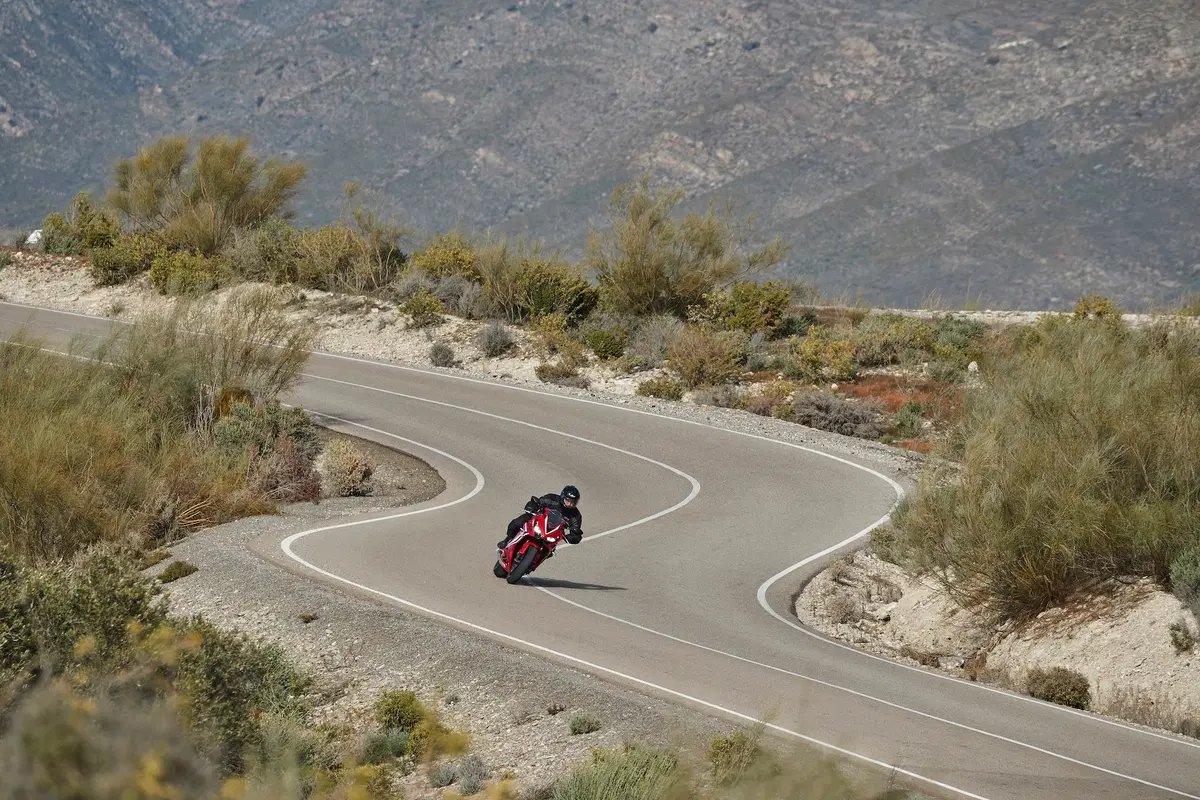 Honda CBR650R. Bentornata, Cibierre! (7)
