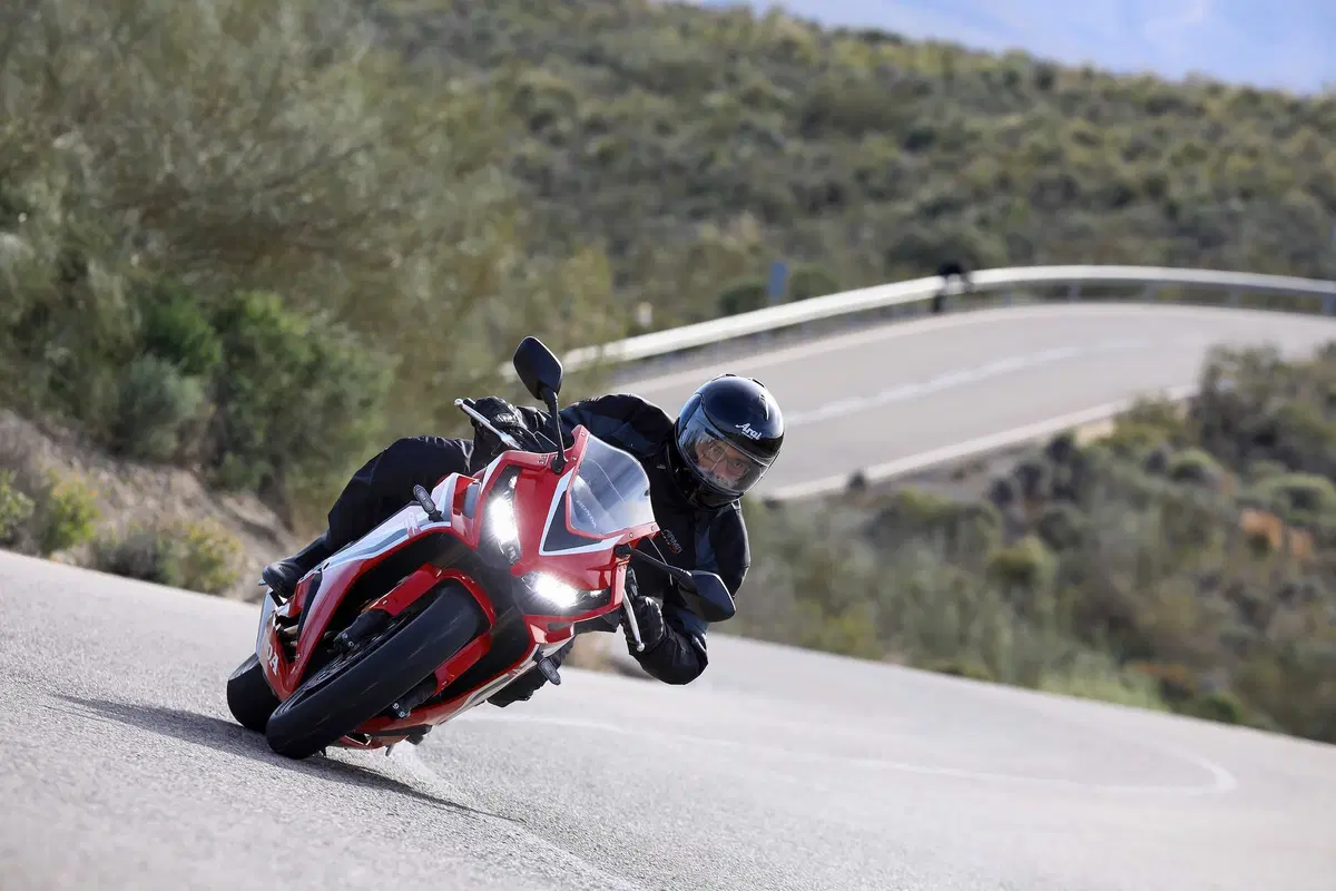 Honda CBR650R. Bentornata, Cibierre! (8)