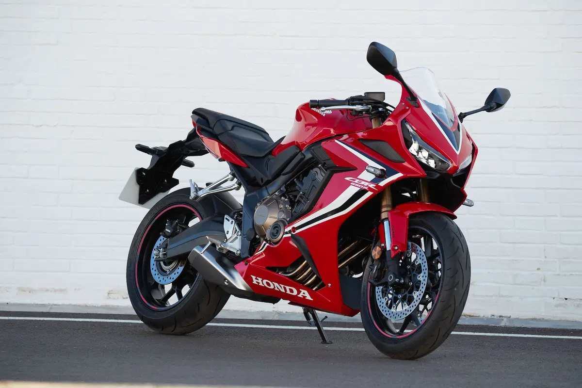 Honda CBR650R. Bentornata, Cibierre! (10)