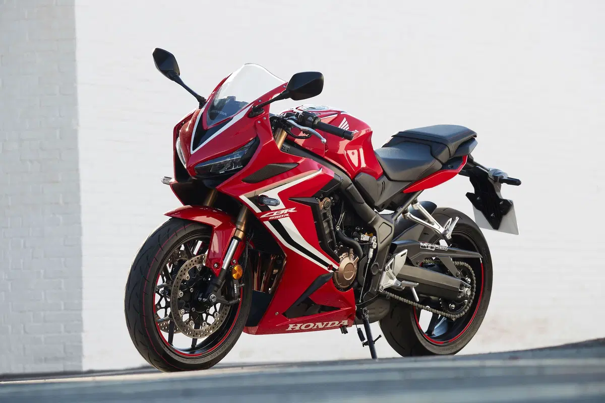Honda CBR650R. Bentornata, Cibierre! (11)