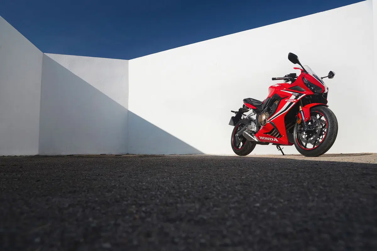 Honda CBR650R. Bentornata, Cibierre! (20)