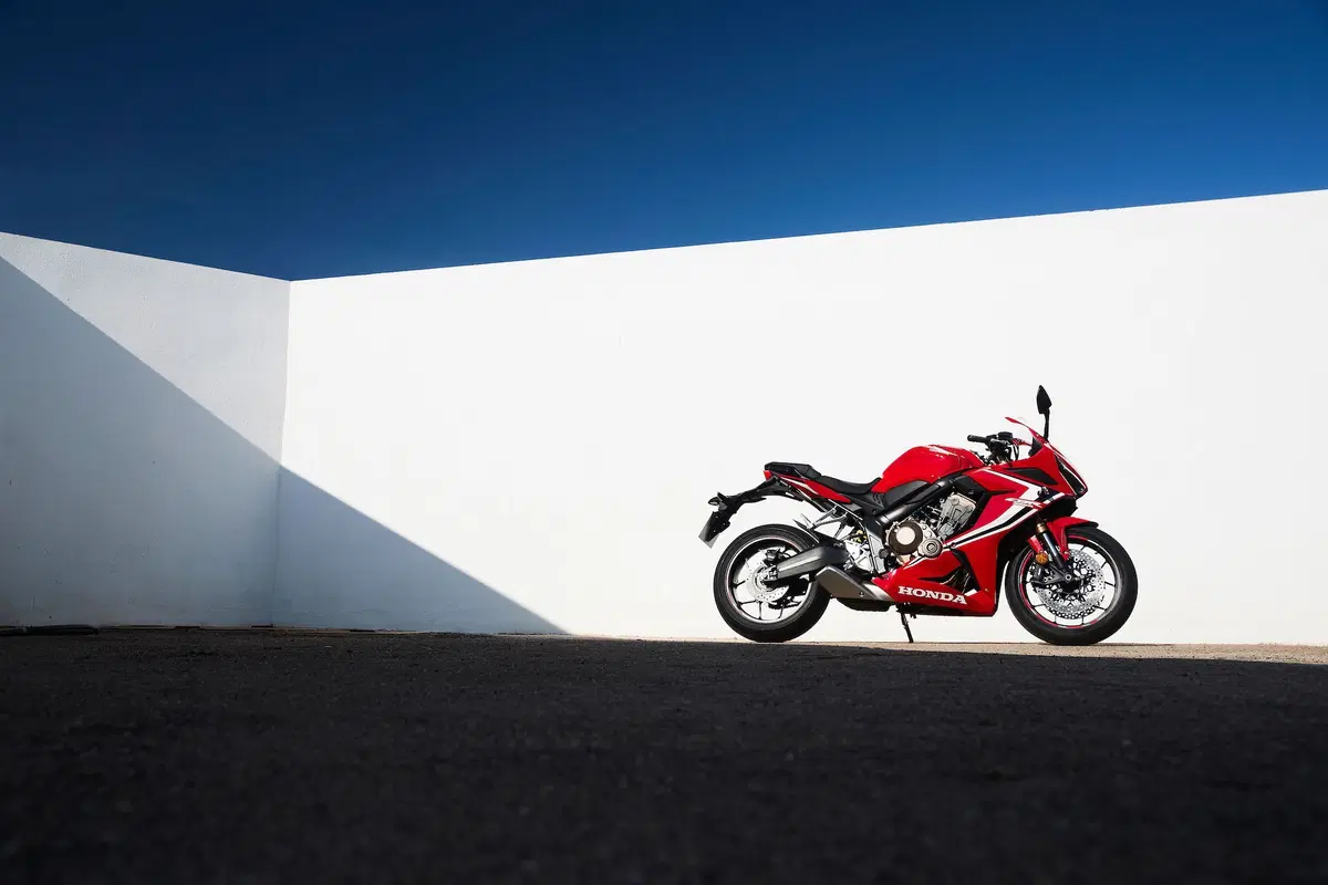 Honda CBR650R. Bentornata, Cibierre! (19)