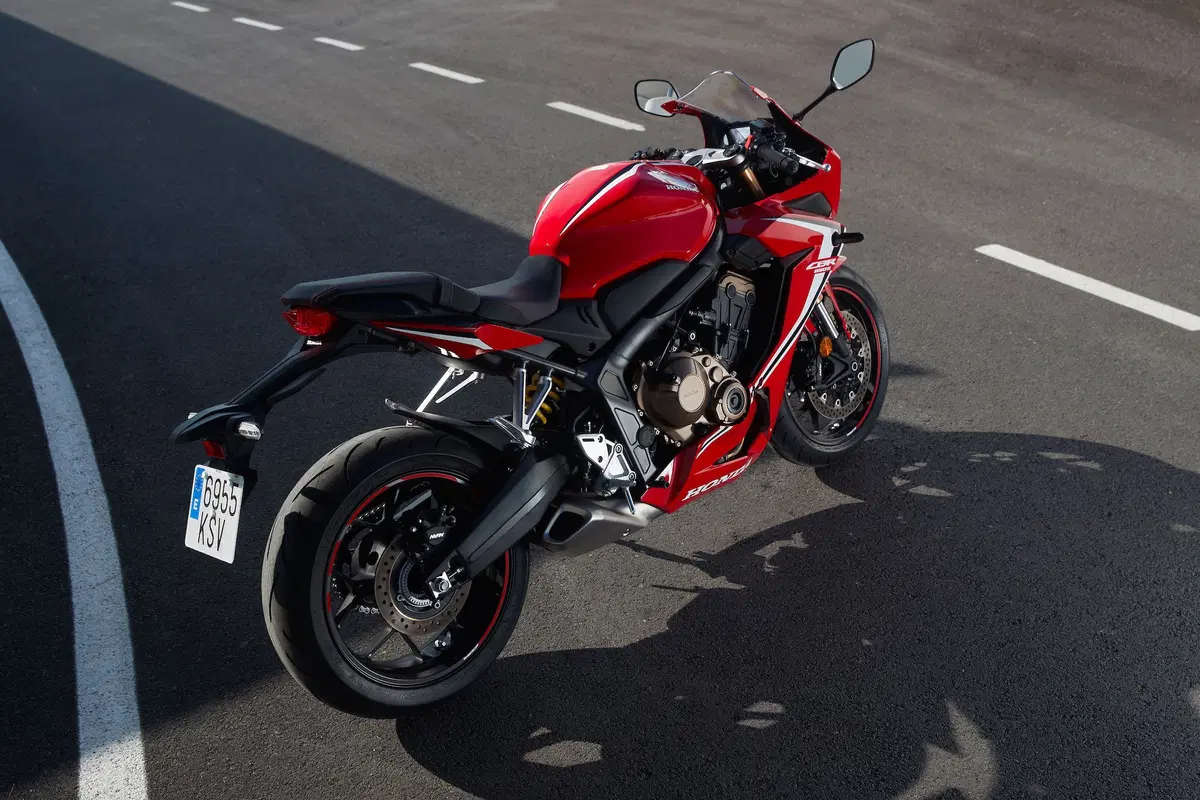 Honda CBR650R. Bentornata, Cibierre! (21)