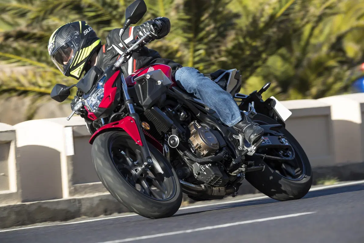 Honda CB500F e CBR500R 2019, TEST: che goduria, e che divertimento! [NON PUBBLICARE] (20)